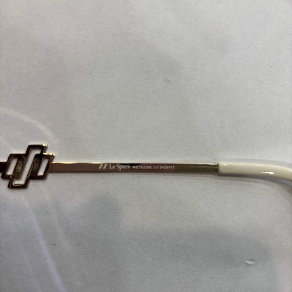Le Specs Metazoic Gold Sunglasses - Picture 3 of 3